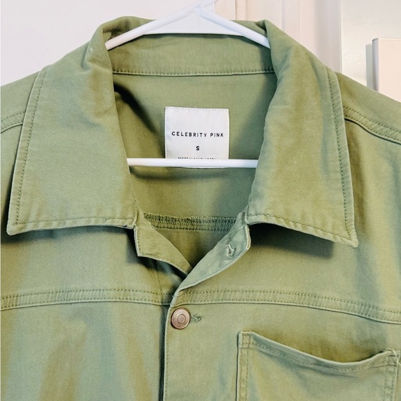 Celebrity Pink Olive Button-Up Shirt - Picture 5 of 6